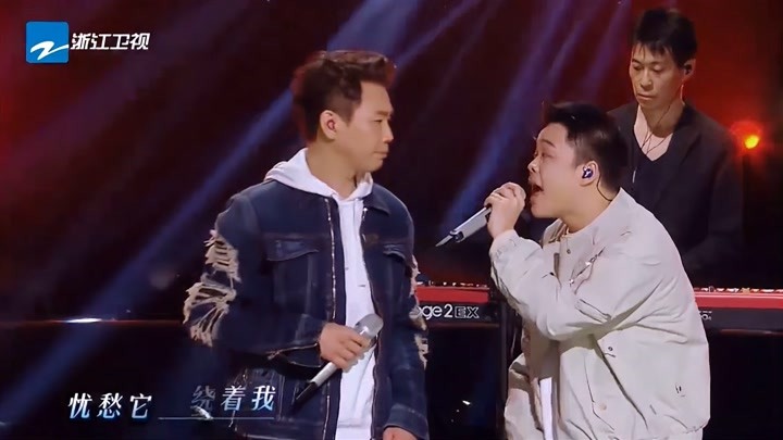陶喆、李佳隆演唱《千言万语》，音乐被两位玩明白了，超炸！