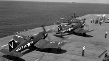 决战中途岛：这帮美军飞行员，玩命的俯冲轰炸，当年真敢往下冲！