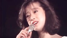 [图]超美中森明菜深情演唱《予感》，一个眼神就让人心乱，太美了！