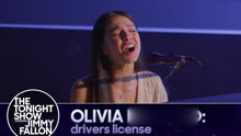 【欧美顶级现场】Olivia Rodrigo做客肥伦秀，现场演唱新歌《Drivers License》