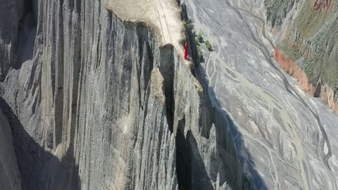 安集海大峡谷悬崖图片